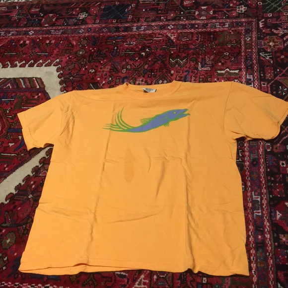 Fish tee - Picture 1 of 3